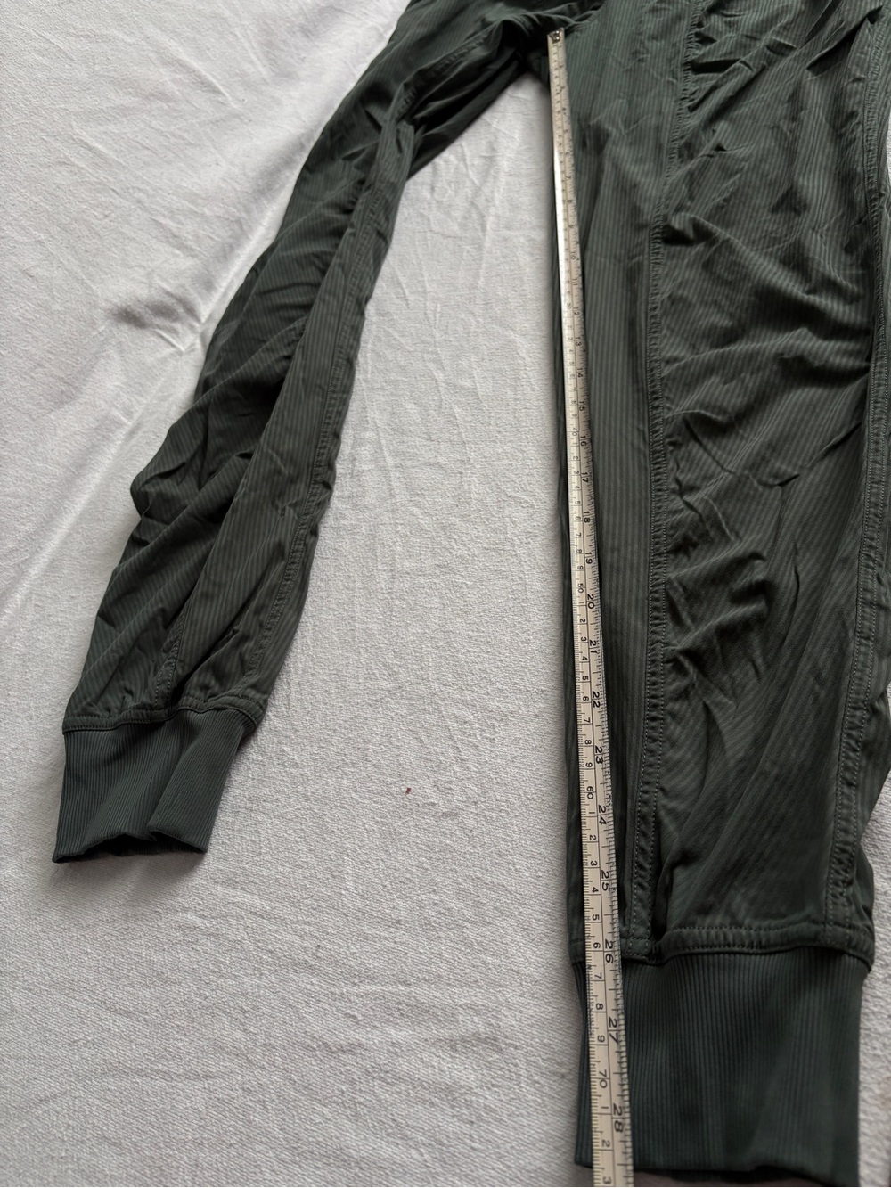 Lululemon Dance Studio Mid Rise Jogger Full Length Army Green - Picture 12 of 16